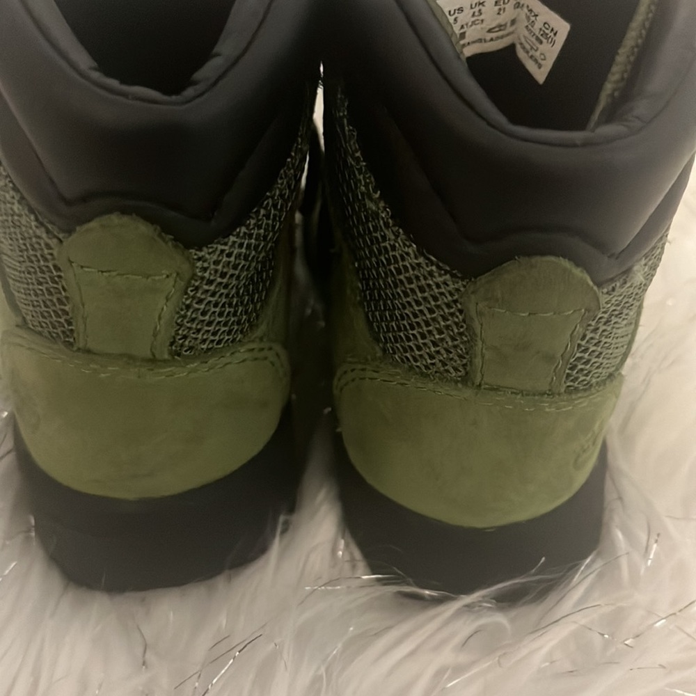 Kids Timberland boots size 5 in army green - Picture 7 of 8